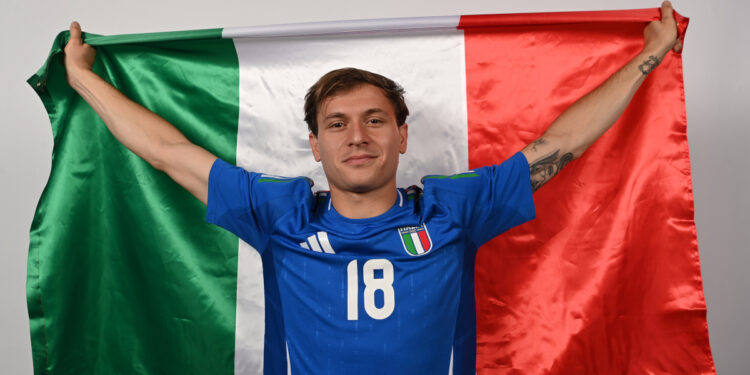 FLORENCE, ITALY - JUNE 08: Nicolo Barella of Italy poses for a portrait during the Italy portrait session ahead of the UEFA EURO 2024 Germany at Centro Tecnico Federale di Coverciano on June 08, 2024 in Florence, Italy. (Photo by Claudio Villa/Getty Images)