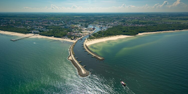 European seaside town that ‘hasn’t left the 19th century’ with quaint resorts and 50p pier attraction