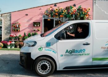 EU shift to electric cars still riddled with obstacles