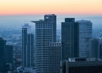 Europe stocks close higher; UK’s FTSE 100 posts best session for three months as sterling, euro slump – NBC New York