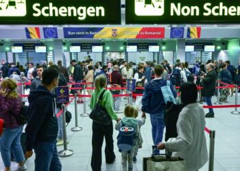 Austria opens door to Romania, Bulgaria in EU free-travel zone – POLITICO Austria opens door to Romania, Bulgaria in EU free-travel zone – POLITICO