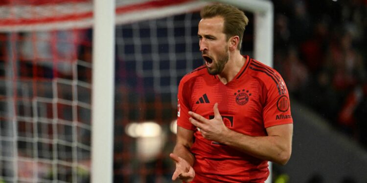 Bayern Munich 3-0 Augsburg: Harry Kane hat-trick sees hosts go eight points clear at top of Bundesliga table