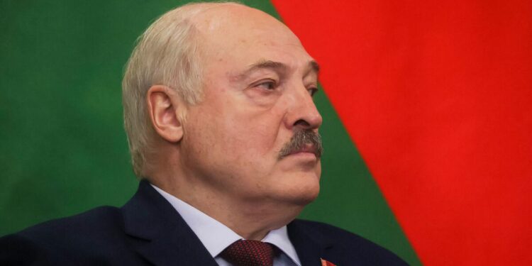 Belarus President Proposes Cutting Potash Production With Russia