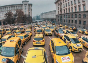 Bulgaria: Protests of Taxi Drivers Block the Country – Novinite.com