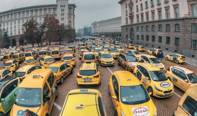 Bulgaria: Bulgaria: Protests of Taxi Drivers Block the Country