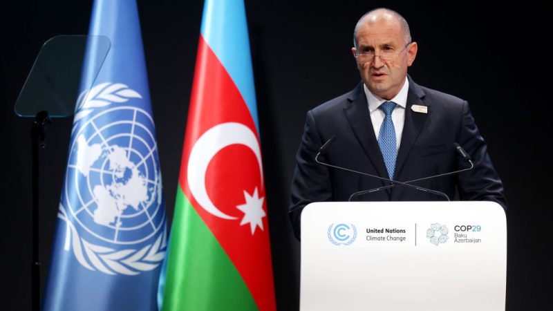 Bulgarian president supports net zero carbon target in Baku – Euractiv