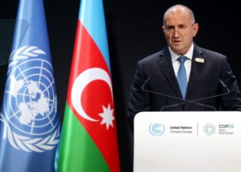 Bulgarian president supports net zero carbon target in Baku – Euractiv