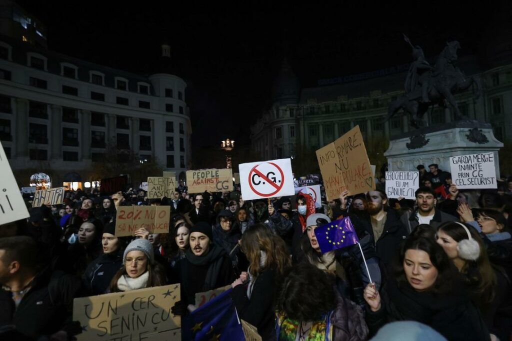 Călin Georgescu’s first-round presidential win sparks pro-European demonstrations in Romania