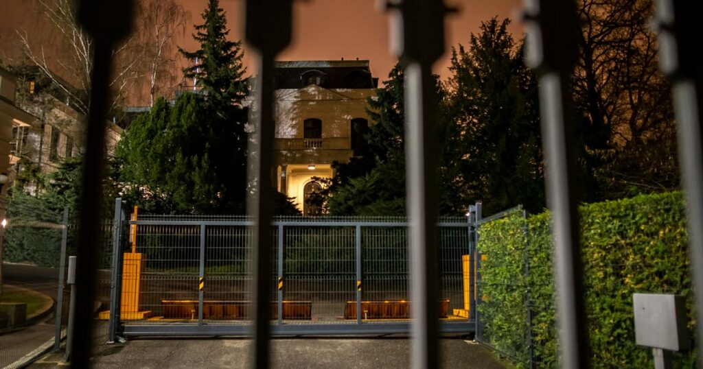 Czech secret service blames Russia for school bomb threats – POLITICO