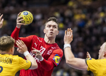 Denmark dominate Sweden for second win Denmark dominate Sweden for second win