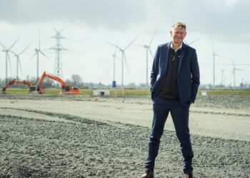 EU battery hopes in tatters as Northvolt CEO resigns and company files for bankruptcy – POLITICO EU battery hopes in tatters as Northvolt CEO resigns and company files for bankruptcy – POLITICO