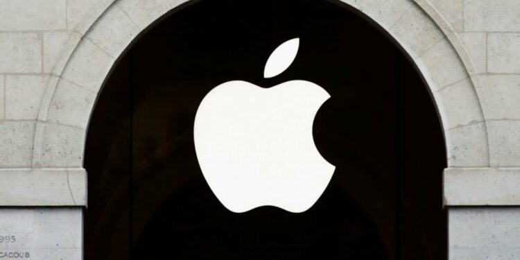 EU regulators scrap probe into Apple's e-book rules after complaint was withdrawn