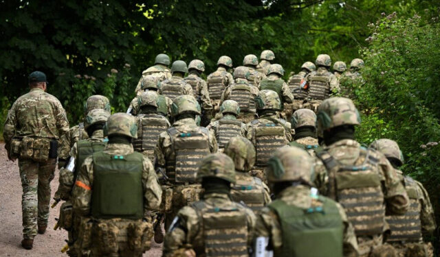 Bulgaria: Estonian Minister: Europe Should Prepare for Troop Deployments to Stabilize Ukraine