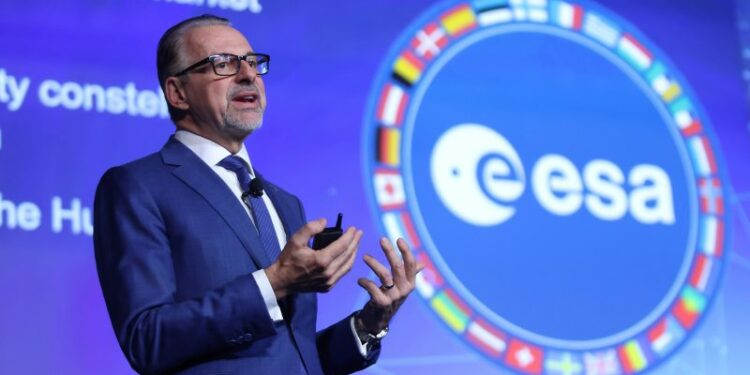 Europe must unite in space to compete on the global stage – Euractiv