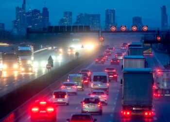 Europe’s centre right pushes to reverse 2035 ban on petrol cars Europe’s centre right pushes to reverse 2035 ban on petrol cars