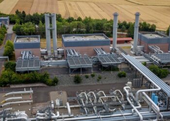 Europe’s plans to continue relying on gas power undermine climate commitments, report reveals