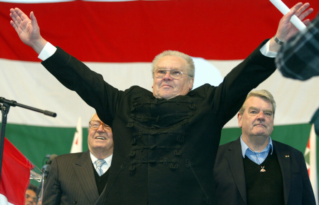 Far-right politician to receive statue in Hungary