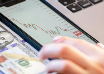 Germany, Cyprus Crack Down on M Investment Fraud Ring