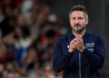 Gianmarco Pozzecco with three rookies in Iceland