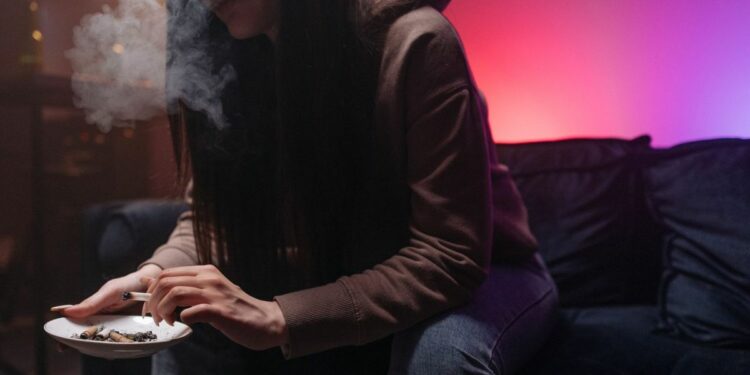 Here are the best and worst European countries for smoke-free homes