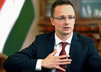 Hungary pushing Ukraine to talks as Szijjarto speaks against further defense aid to Ukraine