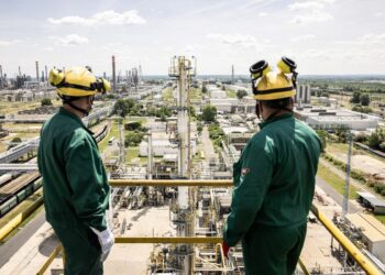 Hungary’s Mol Sees Strong Cash Flow After Russian Oil Deal