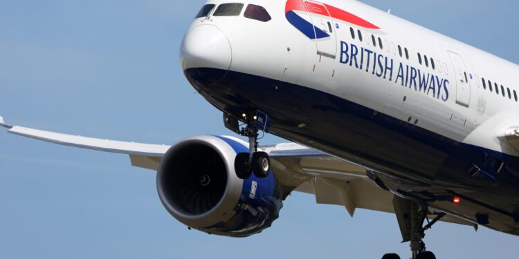 IT outage temporarily halts British Airways operations