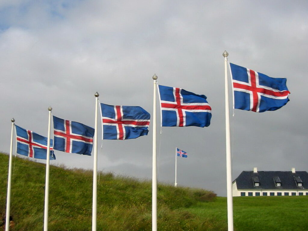 Iceland officially drops EU membership bid – Euractiv