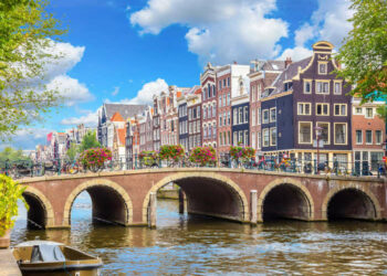 I’m an American who spent 6 months living in Europe. Here are 5 lifestyle changes I’ll be taking back with me to the US.