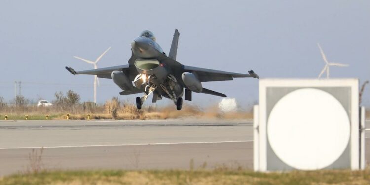 Last two F-16 jets land in Romania, completing European Training Center fleet