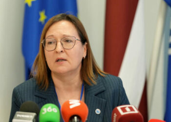 Latvian medical trade union prepared to take ambulance reorganisation issue to court Latvian medical trade union prepared to take ambulance reorganisation issue to court