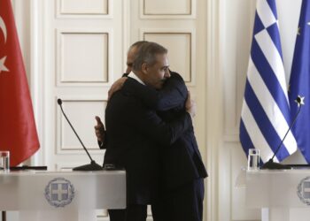 Maps, former PM remain thorns in budding Turkish-Greek ties