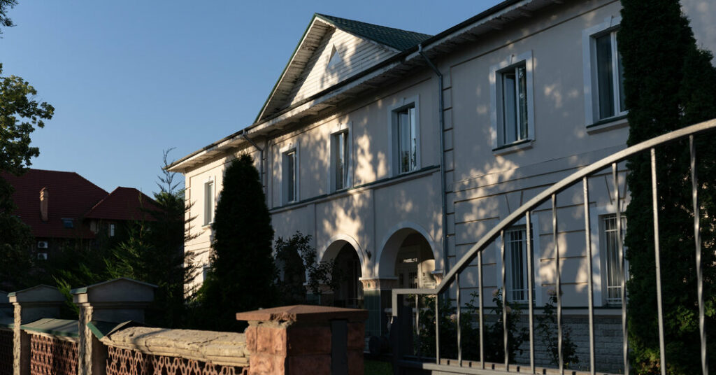 Moldova Uncovers Fraudulent Scheme to Get Criminals Off Interpol Blacklist