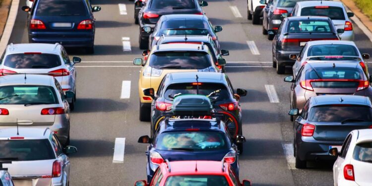 New study says Czechia is EU’s ‘most toxic’ country by car emissions