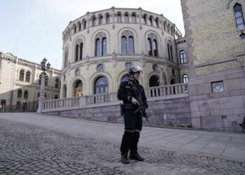Norway lowers national threat level to moderate from high