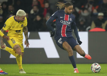 PSG beats Toulouse 3-0 and Akliouche double gives Monaco home win over Brest