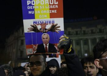 Protests in Romania over far-right candidate’s shock poll lead – Euractiv