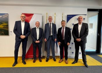 Residents in northeast Romania to get energy-network upgrade with €200 million EIB loan to Delgaz Grid Residents in northeast Romania to get energy-network upgrade with €200 million EIB loan to Delgaz Grid