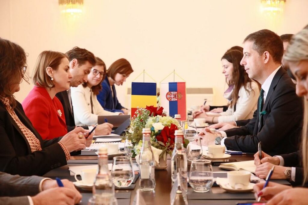 Romania and Serbia discuss minority rights, EU integration and economic ties