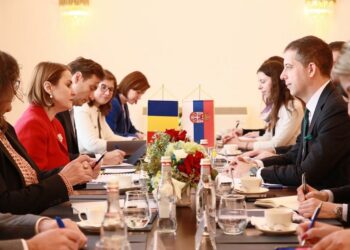 Romania and Serbia discuss minority rights, EU integration and economic ties