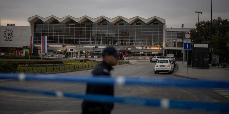 Serbia arrests 11 over railway station roof collapse
