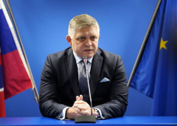 Slovakia’s Fico Questions Trump’s Ukraine Plan, Urges Reduced Western Aid Slovakia’s Fico Questions Trump’s Ukraine Plan, Urges Reduced Western Aid