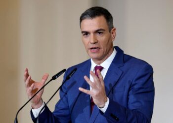 Spain To Give Visas To Hundreds Of Thousands Of Undocumented Migrants