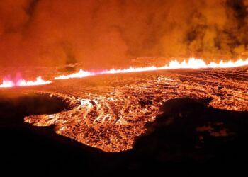 Travel warning as major volcano in Europe erupts again | Travel News | Travel