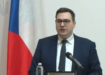 West should not allow Putin to intimidate them