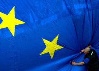 What do young people in Serbia think about the EU?