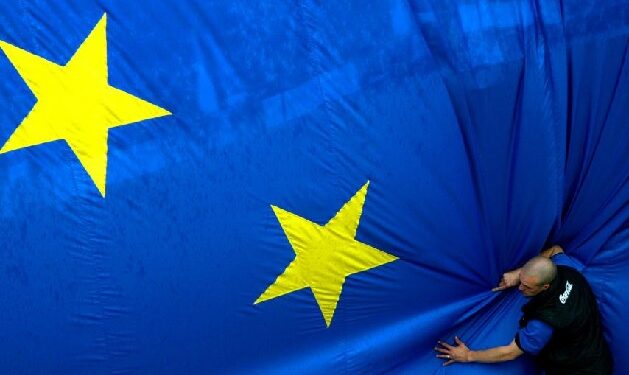 What do young people in Serbia think about the EU?