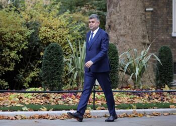 Who are the main contenders in Romania’s presidential election? Who are the main contenders in Romania’s presidential election?