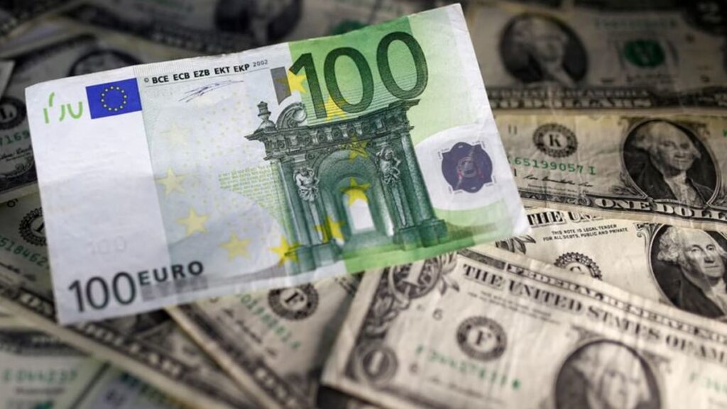 Why is the euro falling and could it hit ?