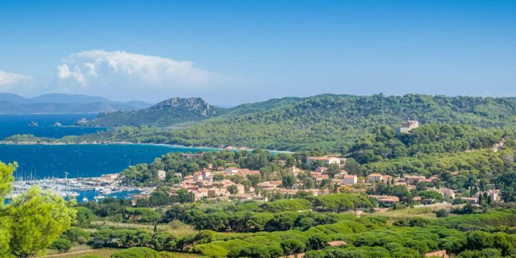 'Floating forest' island with barely any English tourists has 300 days of sun and one of Europe's best beaches